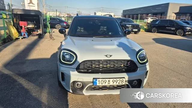 Mini Cooper S Countryman 2022 Светло-серебряный цвет из Кореи