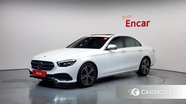 Mercedes-Benz E-Class W213 2021 Белый из Кореи
