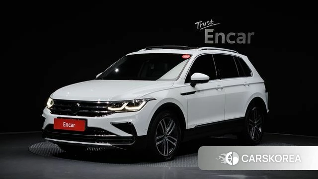 Volkswagen Tiguan second Generation 2022 Белый из Кореи