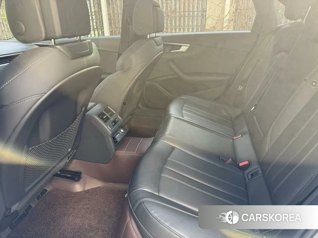 Audi A4L 2024 Белый из Китая