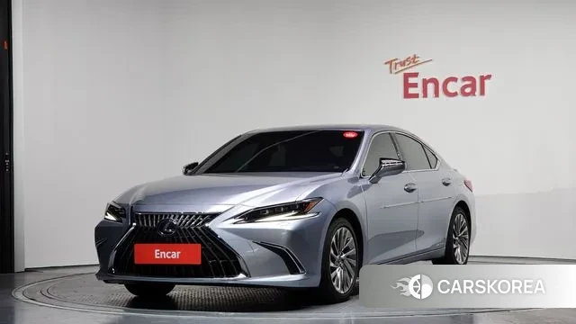 Lexus ES300h 7th generation 2021 Серебристо-серый из Кореи