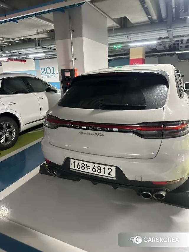 Porsche Macan 2019 Синий из Кореи