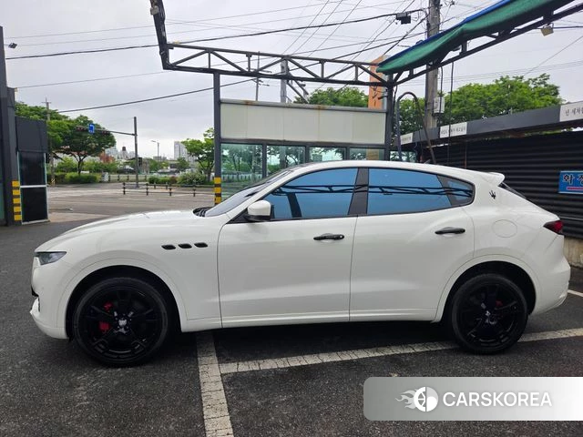 Maserati Levante 2018 Белый из Кореи