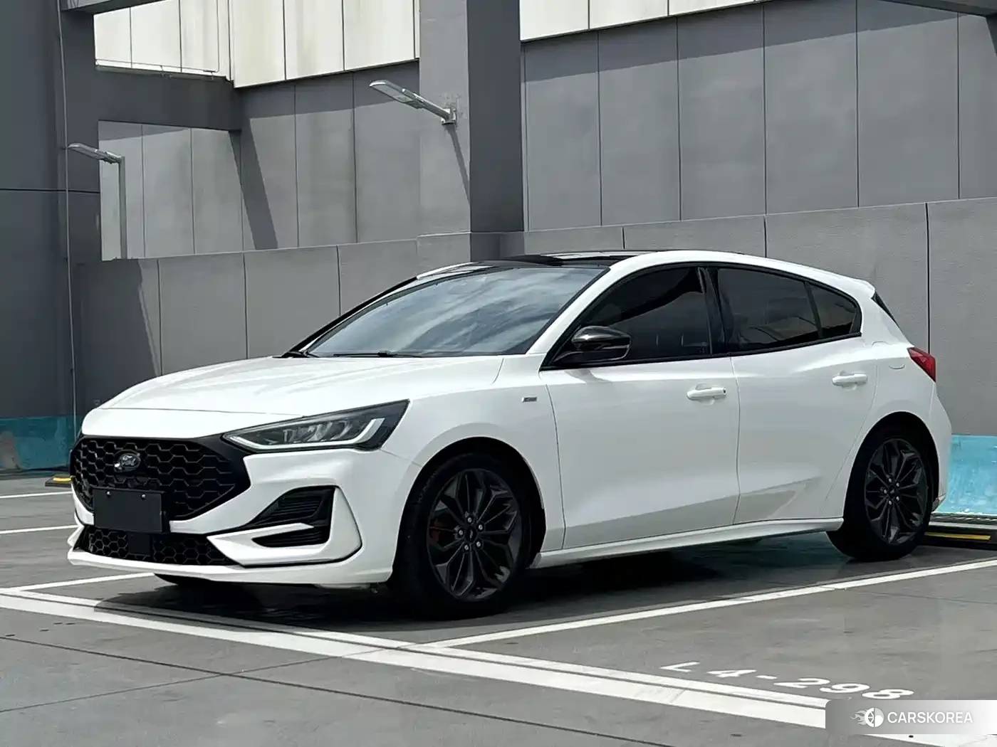 Ford Fox 2022 Белый из Китая