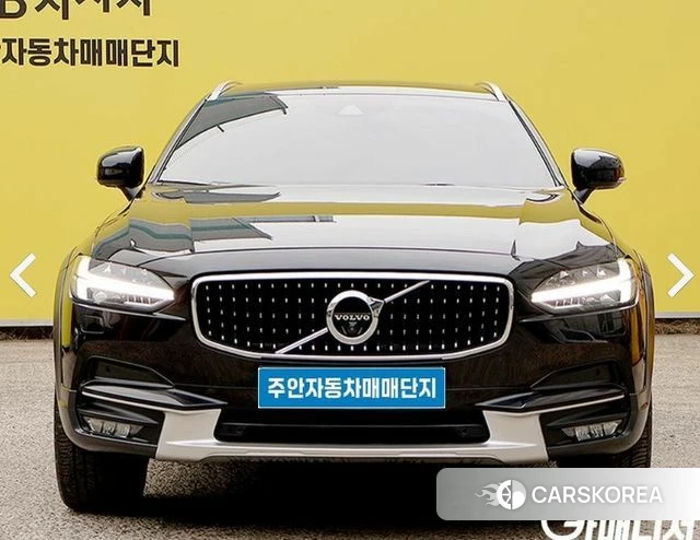 Volvo V90 Cross-Country 2018 Черный из Кореи