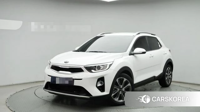 Kia Stonic 2020 Белый из Кореи
