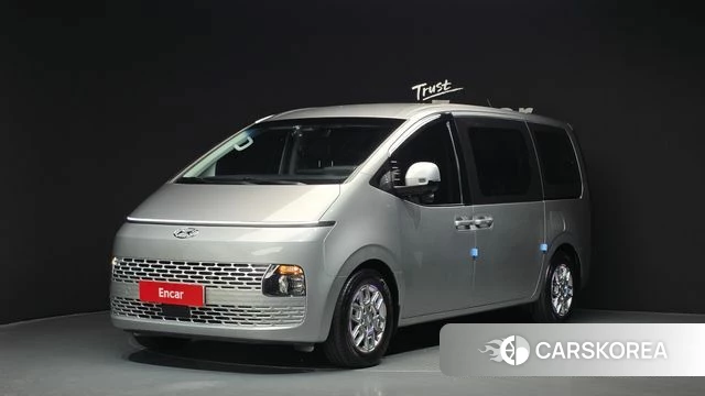 Hyundai Staria 2021 Серебряный из Кореи