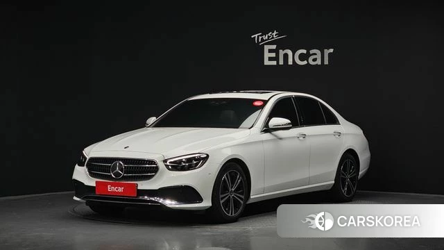 Mercedes-Benz E-Class W213 2021 Белый из Кореи