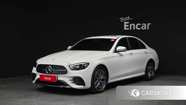 Mercedes-Benz E-Class W213 2023 Белый из Кореи