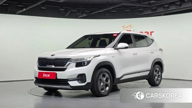 Kia Seltos 2021 Белый из Кореи
