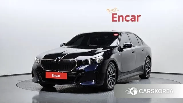 BMW 5 Series (G60) 2024 Черный из Кореи