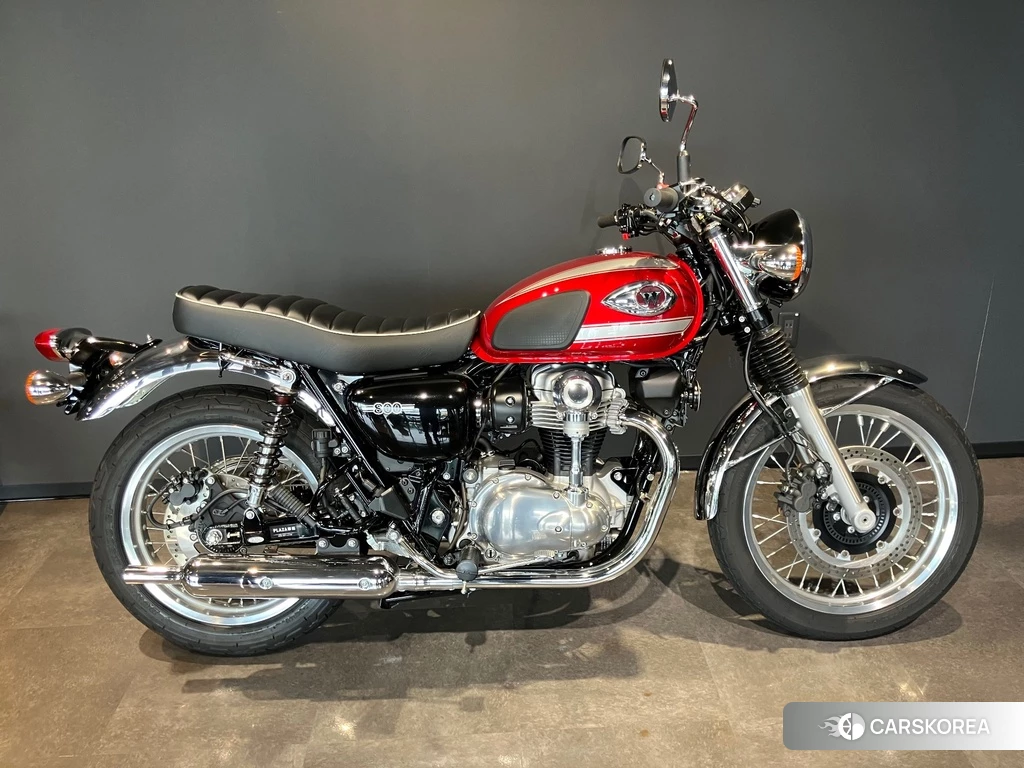 Проданный Kawasaki W800 2022 из Японии