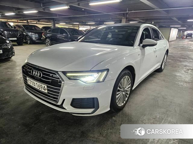 Audi A6 (C8) 2019 Белый из Кореи