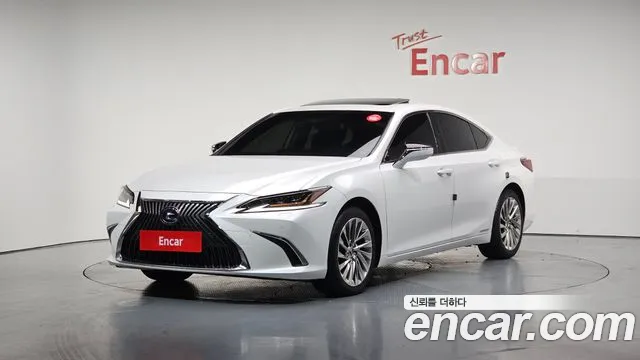 Lexus ES300h 7th generation 2020 Белый из Кореи