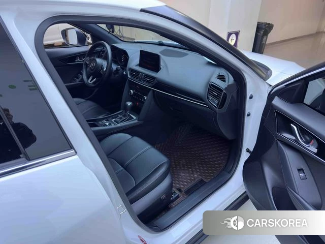 Mazda CX-4 2023 Белый из Китая
