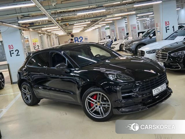 Porsche Macan 2019 Черный из Кореи
