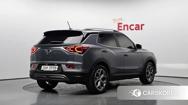 Ssangyong Beautiful Korando 2019 Серый из Кореи