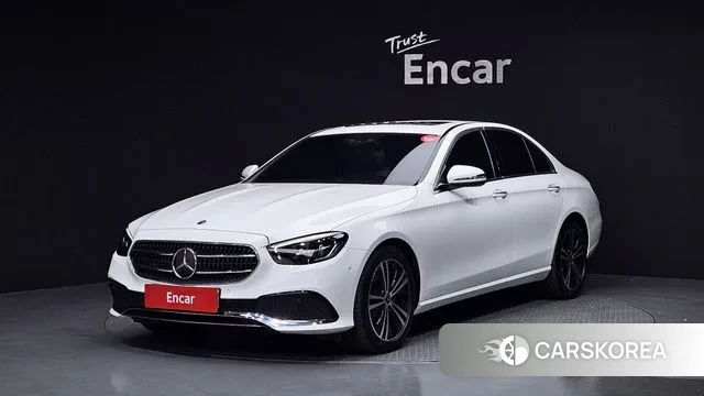 Mercedes-Benz E-Class W213 2021 Белый из Кореи