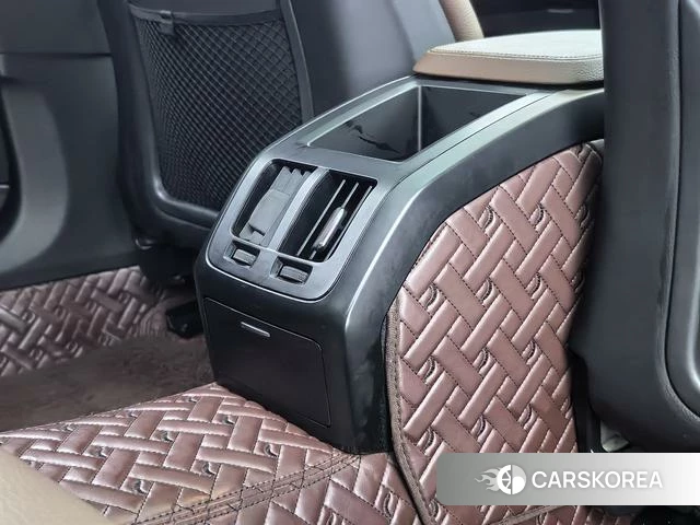 Volvo S90 2022 Темно-серый из Китая