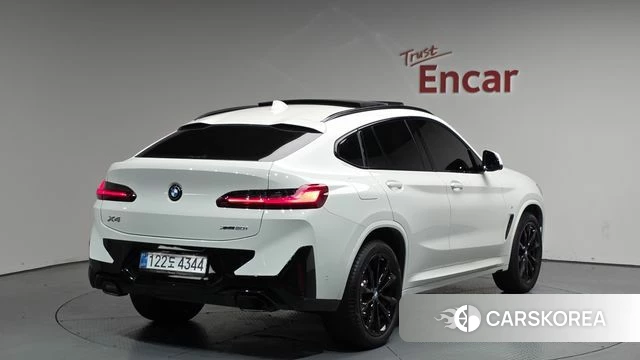 BMW X4 (G02) 2025 Белый из Кореи