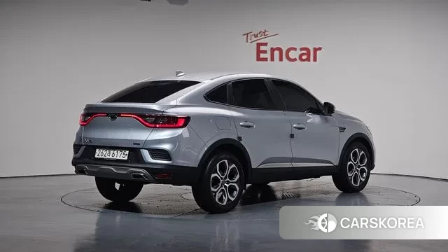 Renault Korea (Samsung) XM3 2020 Серебристо-серый из Кореи