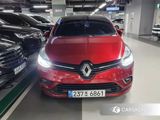 Renault Korea (Samsung) Clio 2019 Красный из Кореи
