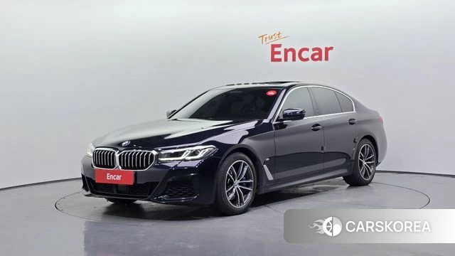 BMW 5 Series (G30) 2022 Черный из Кореи