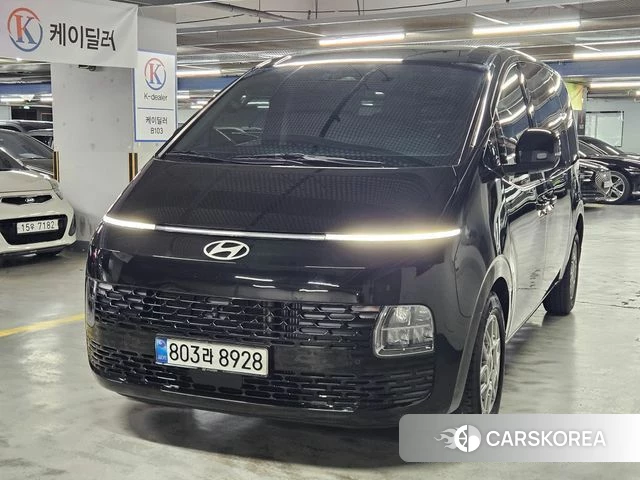 Hyundai Staria 2025 Черный из Кореи