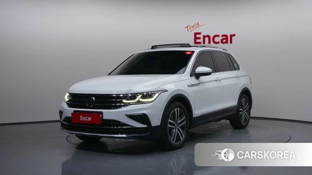 Volkswagen Tiguan second Generation 2021 Белый из Кореи