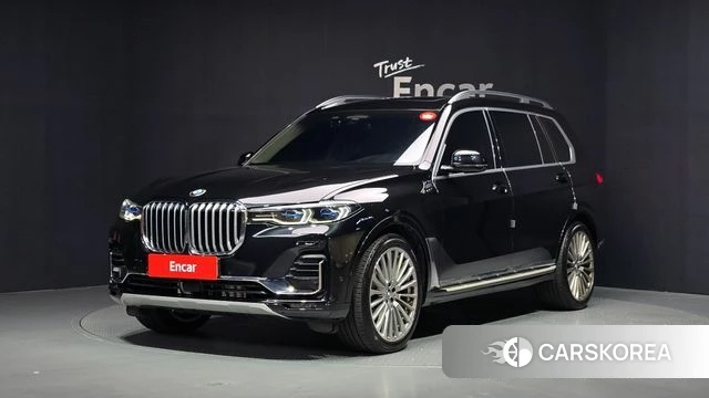 BMW X7 (G07) 2022 Черный из Кореи