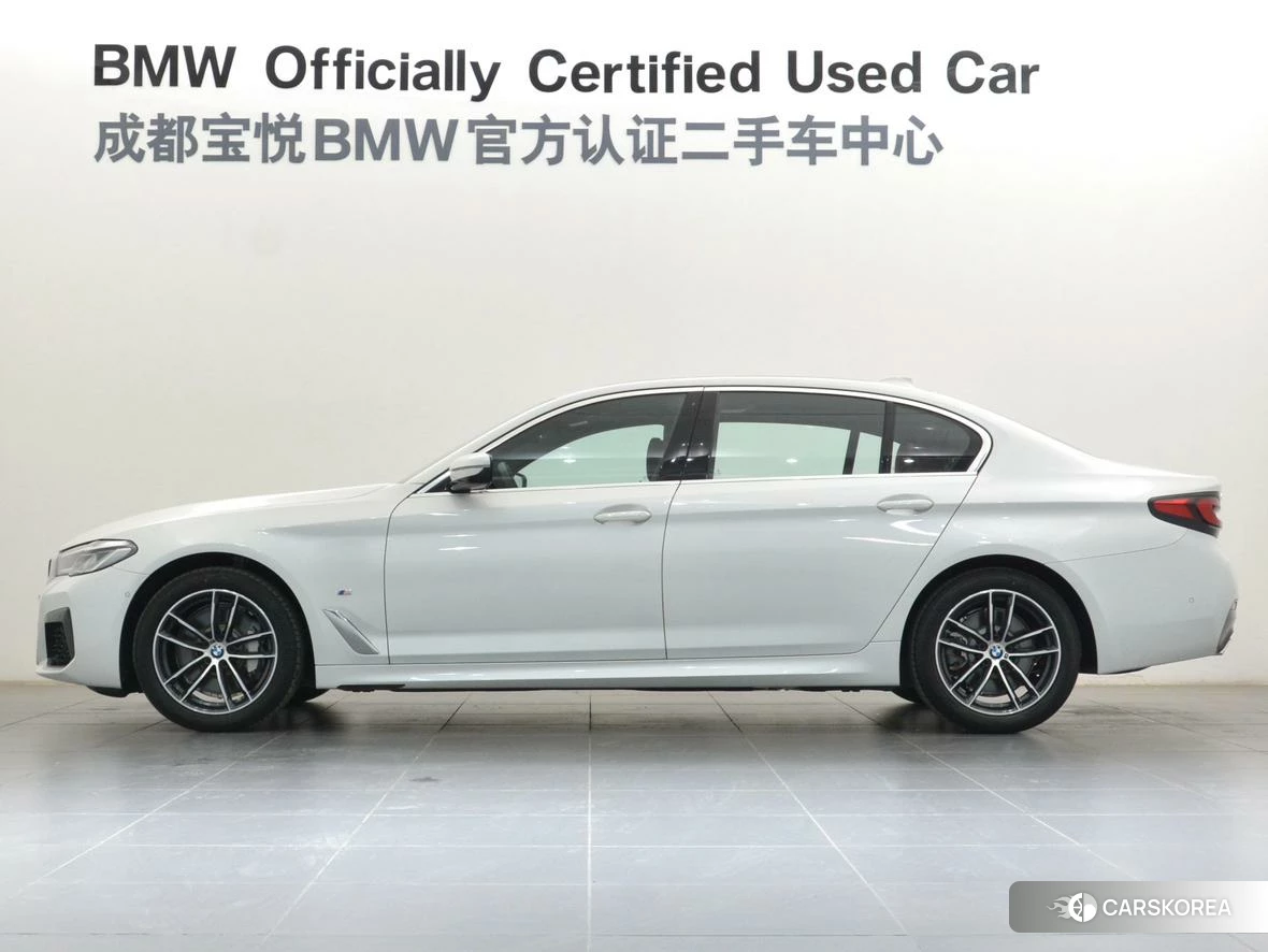 BMW 5 series 2021 Белый из Китая