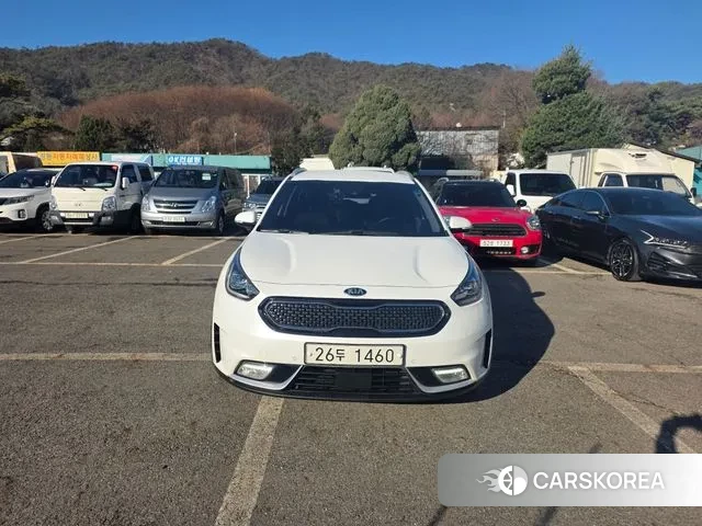 Kia Niro 2018 Белый из Кореи