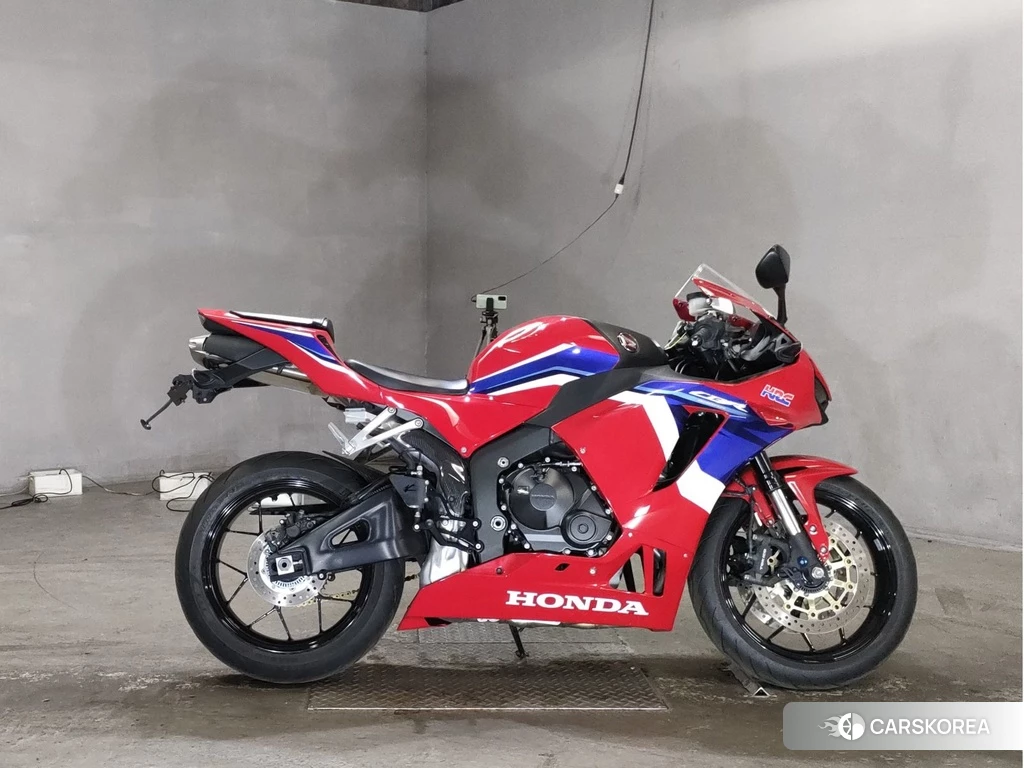 Проданный Honda CBR600RR 2020 из Японии
