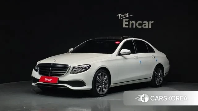 Mercedes-Benz E-Class W213 2019 Белый из Кореи
