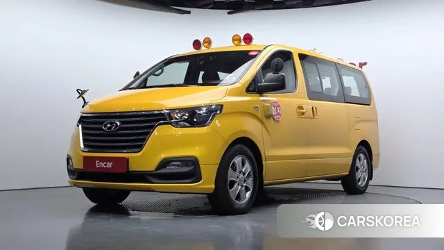 Hyundai The New Grand Starex 2018 Желтый из Кореи