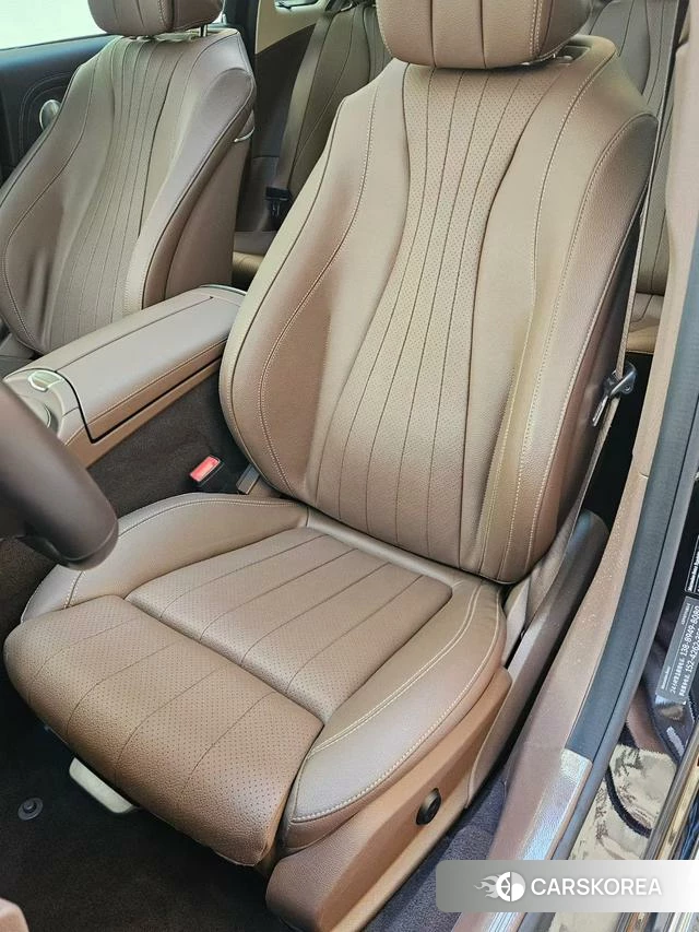 Mercedes-Benz E-class 2022 Черный из Китая