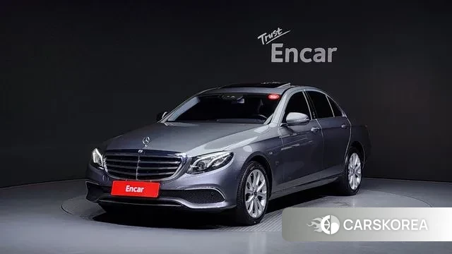 Mercedes-Benz E-Class W213 2020 Серый из Кореи