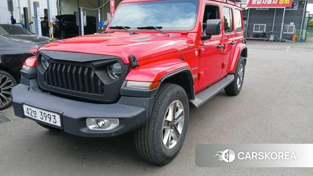 Jeep Wrangler (JL) 2018 Красный из Кореи