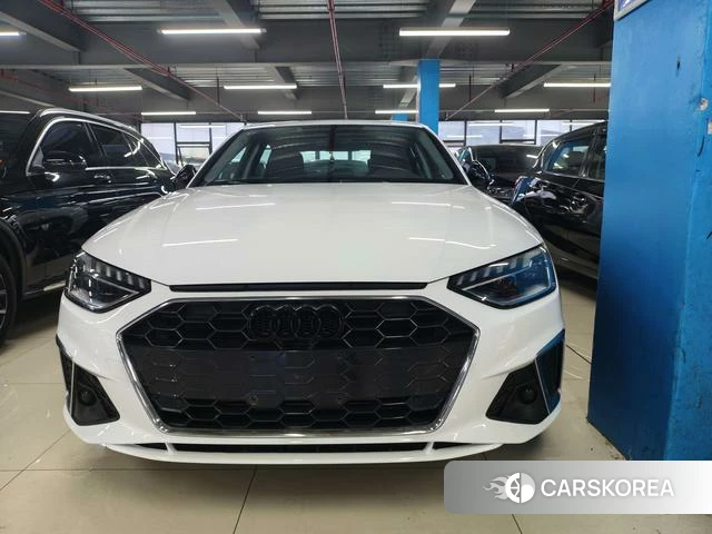 Audi A4L 2023 Белый из Китая