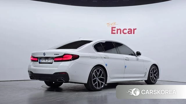 BMW 5 Series (G30) 2021 Белый из Кореи