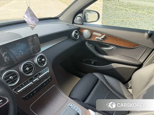 Mercedes-Benz GLC 2021 Черный из Китая