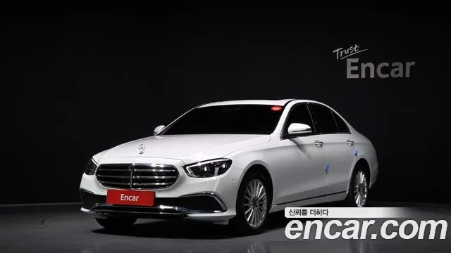 Mercedes-Benz E-Class W213 2021 Белый из Кореи