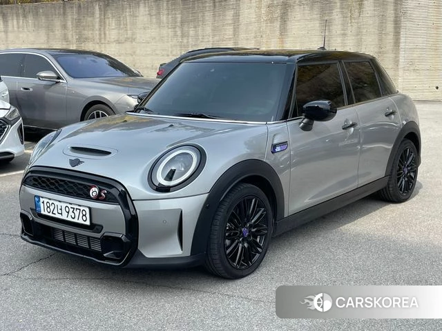 Mini Cooper S 2024 Серый из Кореи