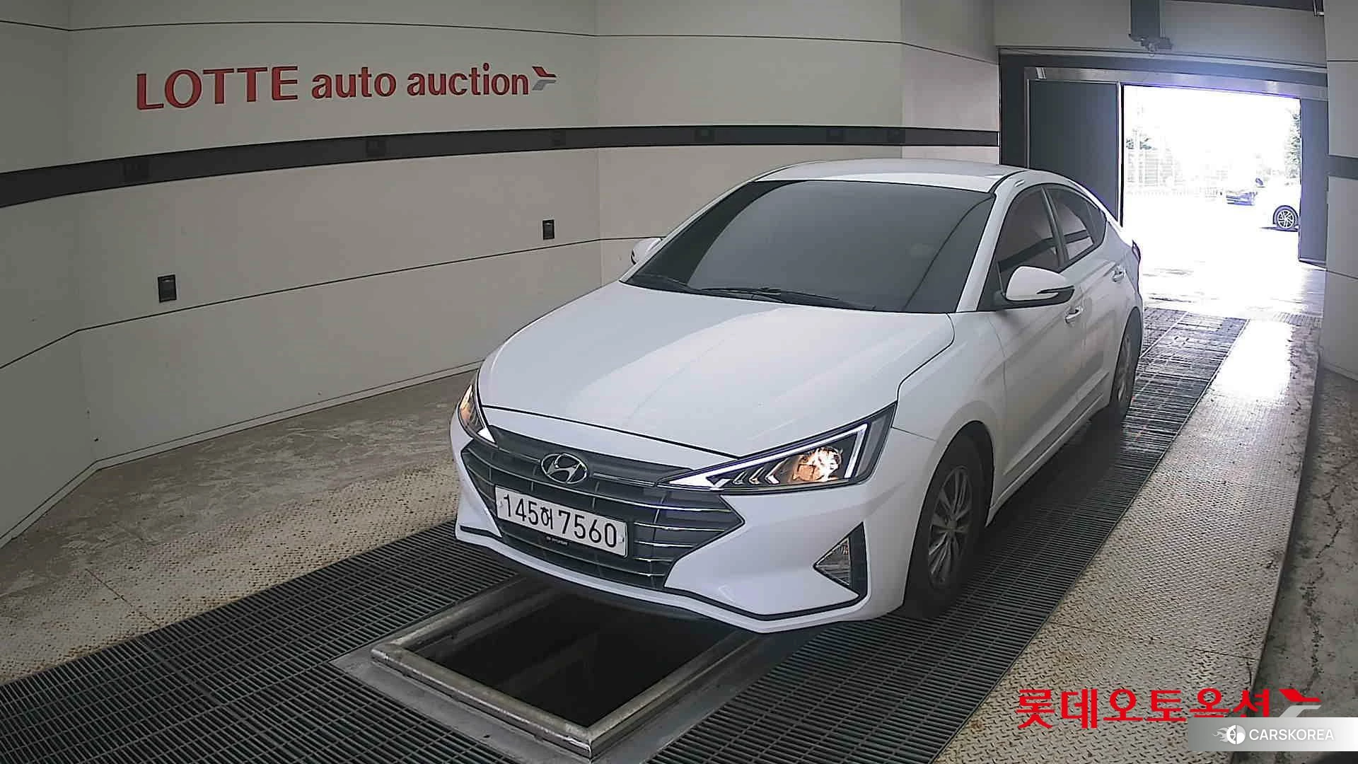 Hyundai Avante 2020 Polar White из Кореи