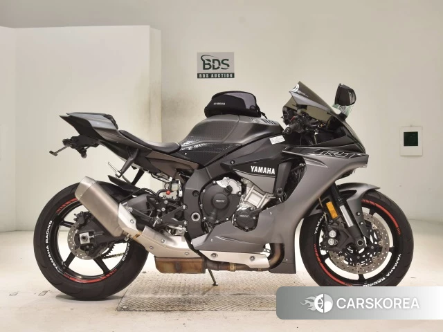 Yamaha YZF-R1 2019 из Японии, фото 2