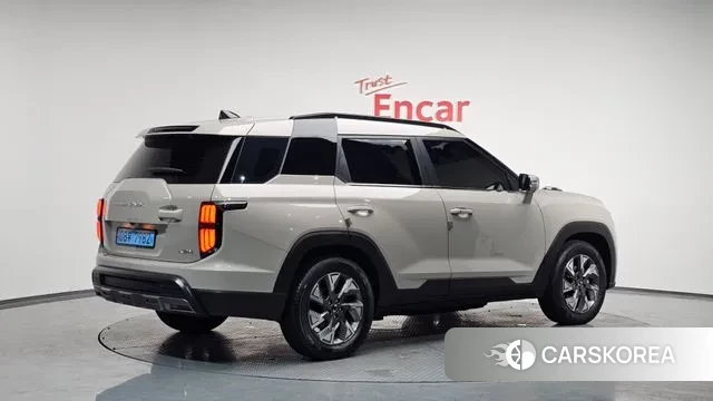 Ssangyong Torres EVX 2024 Песочный из Кореи