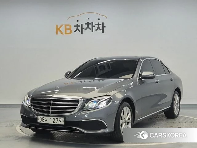 Mercedes-Benz E-Class W213 2018 Серый из Кореи
