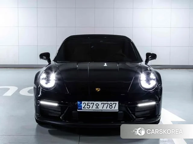 Porsche 911(992) 2023 Черный из Кореи