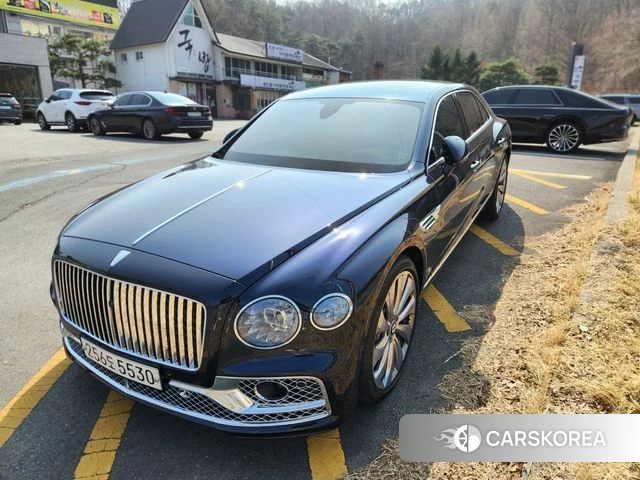 Bentley Flying Spur 3rd Generation 2022 Синий из Кореи