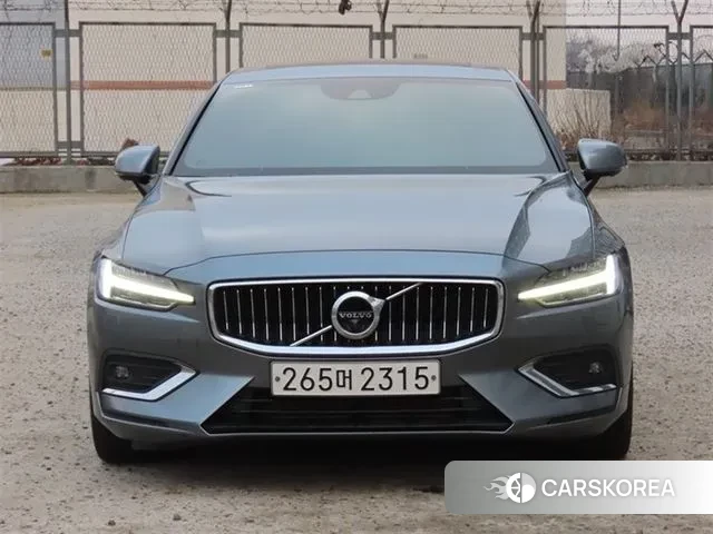 Volvo S60 3rd generation 2019 Серый из Кореи